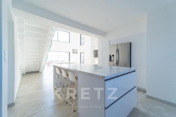 Villa contemporaine en bord de mer