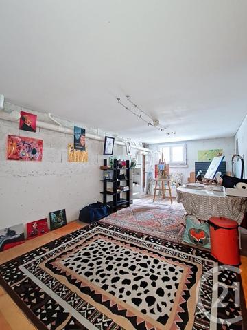 Maison à vendre  8 pièces - 165,66 m2 CEYRAT - 63