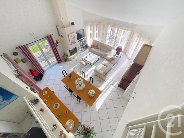 Maison à vendre  8 pièces - 165,66 m2 CEYRAT - 63