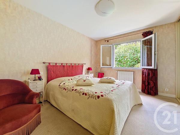 Maison à vendre  8 pièces - 165,66 m2 CEYRAT - 63