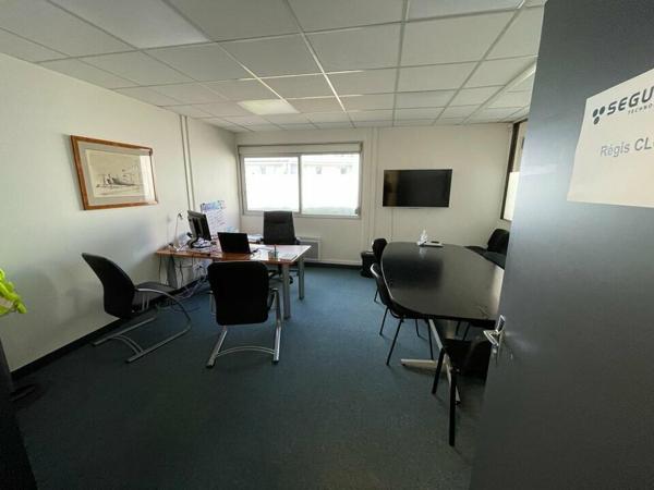 LE HAVRE - QUARTIER SUD - 494 m² – À VENDRE - 20 STATIONNEMENTS PRIVATIFS