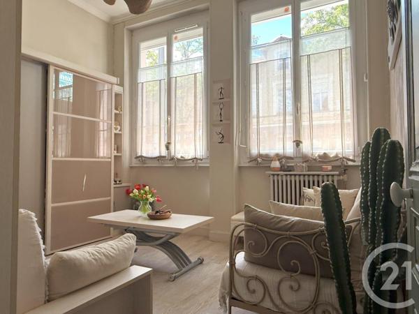 à vendre  72,87 m2 ST FONS - 69