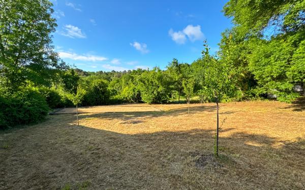 Maison à vendre    5 pièces •  Saint-Astier
