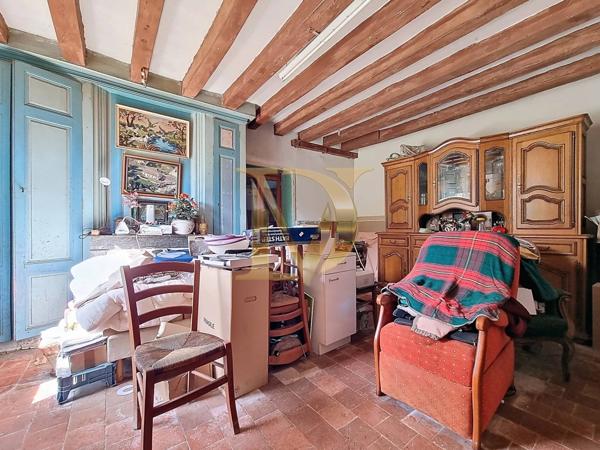 Longère à rénover avec sa grange et ses dépendances