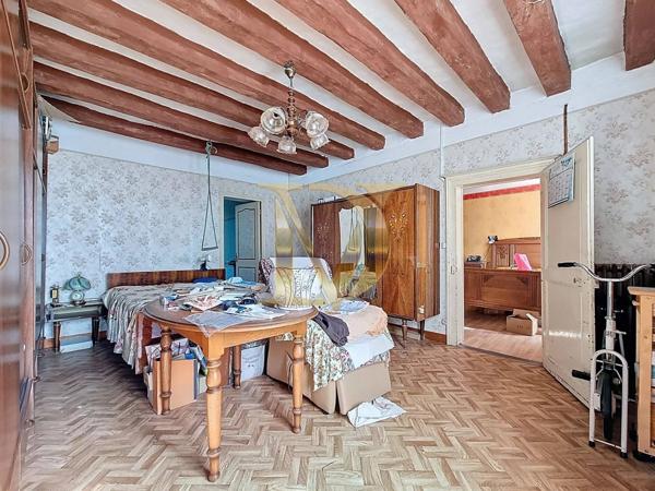 Longère à rénover avec sa grange et ses dépendances