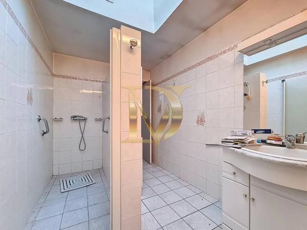 Longère à rénover avec sa grange et ses dépendances