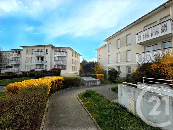 Appartement F4 à vendre  4 pièces - 75,50 m2 ECQUEVILLY - 78
