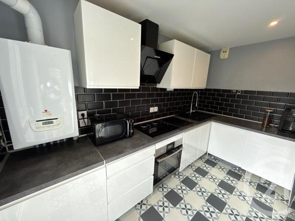 Appartement F4 à vendre  4 pièces - 75,50 m2 ECQUEVILLY - 78