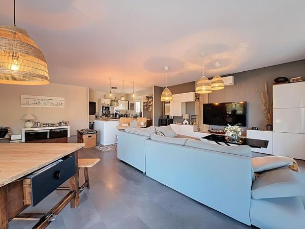 A VENDRE - La Salvetat Saint Gilles - Maison T4 de 2000 avec piscine et sous-sol