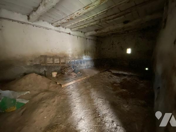 MAISON A RENOVER DANS HAMEAU