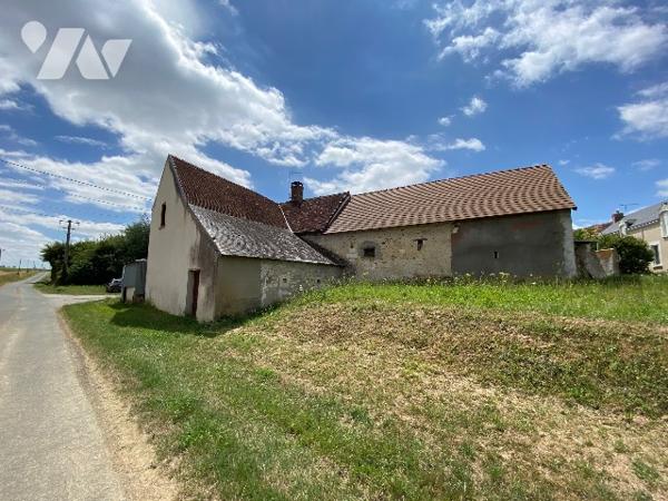 MAISON A RENOVER DANS HAMEAU