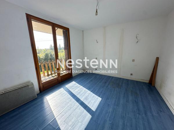 Vente charmante maison de 71 m² avec 2 chambres et hangar de 175m² à Vaas (72500)