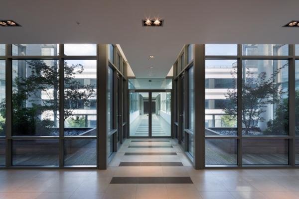 Bureaux neufs en bordure de la Seine, espaces verts et services pour un confort optimal