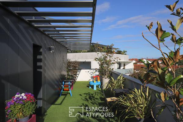 Appartement en attique quartier des arênes avec terrasse à360°