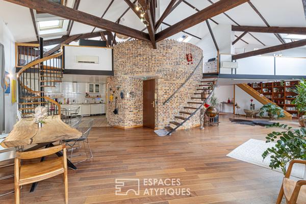 Loft en Duplex au Charme Industriel – Marseille 16ème
