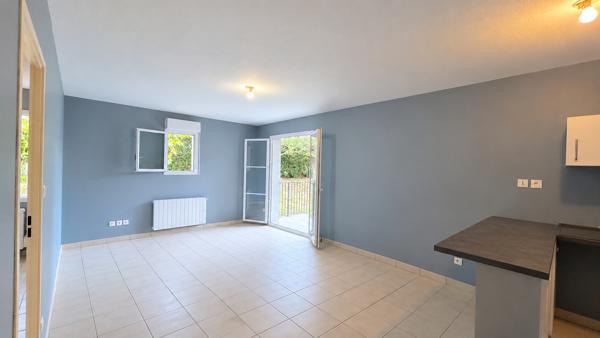 A LOUER APPARTEMENT DE TYPE 2 DANS UNE RESIDENCE DE STANDING -SECTEUR BLAYE , Blaye