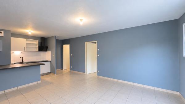 A LOUER APPARTEMENT DE TYPE 2 DANS UNE RESIDENCE DE STANDING -SECTEUR BLAYE , Blaye