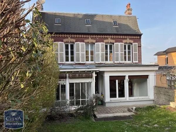 Maison à vendre 10 pièces 246m²