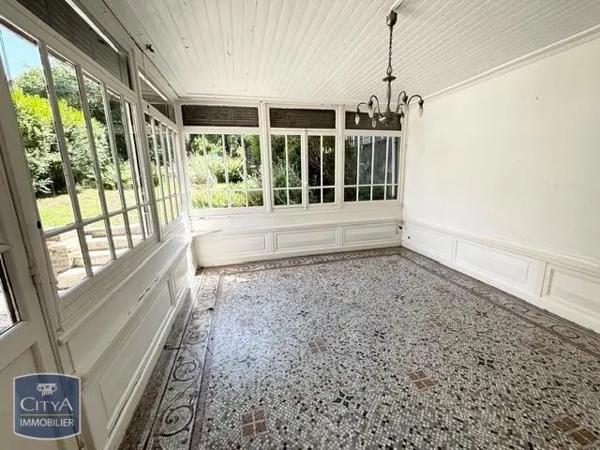 Maison à vendre 10 pièces 246m² Laon (02000)