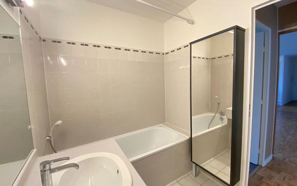 Appartement à louer    2 pièces •  Lyon 3