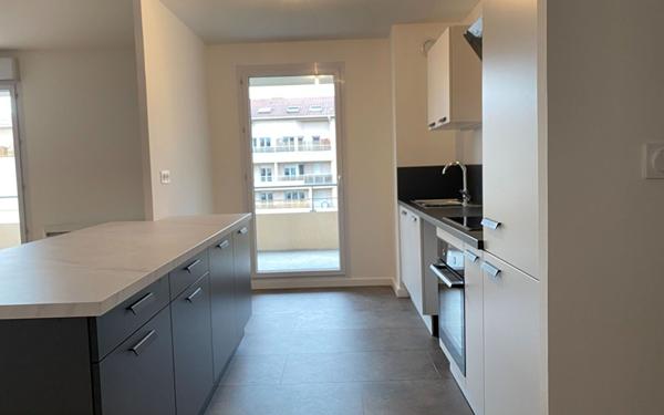 Appartement à louer    2 pièces •  Lyon 3