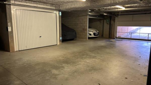 Parking / Box à vendre de 14 m²