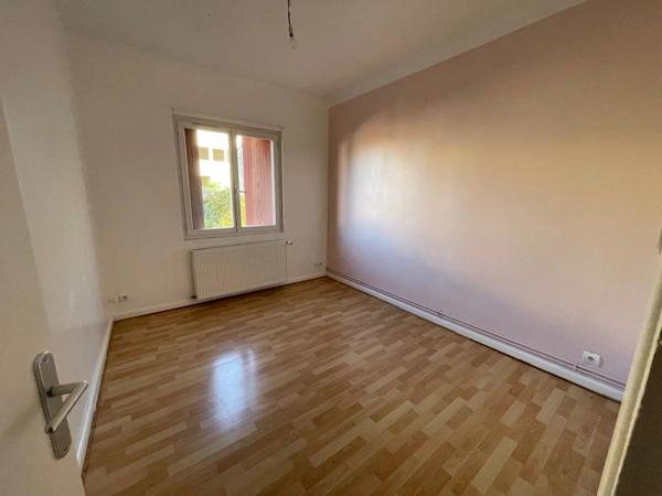 Location Appartement 4 pièces 72 m2 à Lavelanet