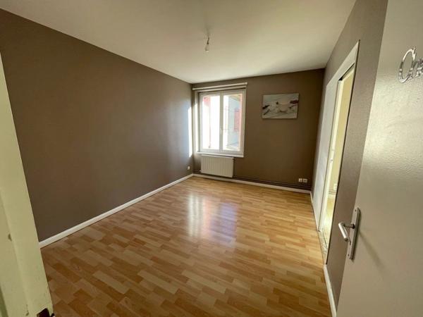 Location Appartement 4 pièces 72 m2 à Lavelanet