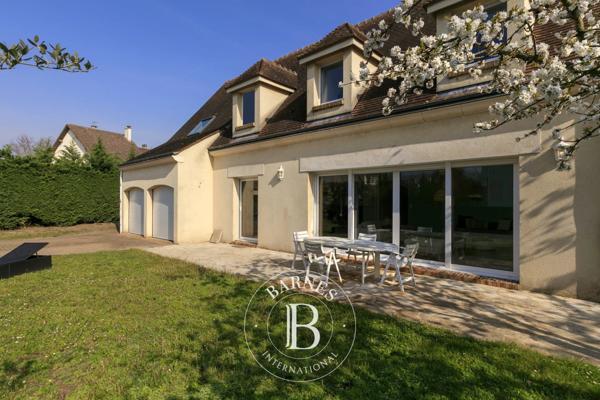 Croissy-sur-Seine, Maison 5 Chambres -  189 m² à vendre