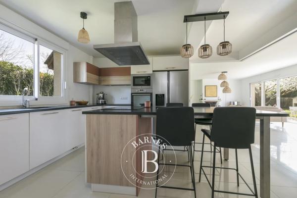 Croissy-sur-Seine, Maison 5 Chambres -  189 m² à vendre