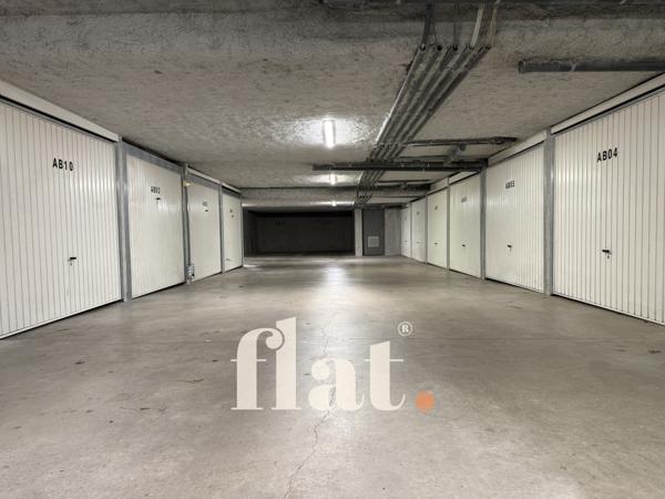 Garage boxé en sous-sol | Immeuble 2011 | St Jospeh de Porterie