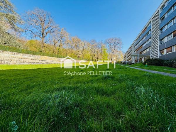 Appartement traversant au calme avec balcon soleil