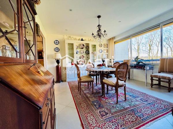 Appartement traversant au calme avec balcon soleil