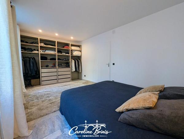 Appartement rénové avec jardin de 90 m² et piscine - Bordeaux St Genes/St Nicolas- T2 bis 60 m²
