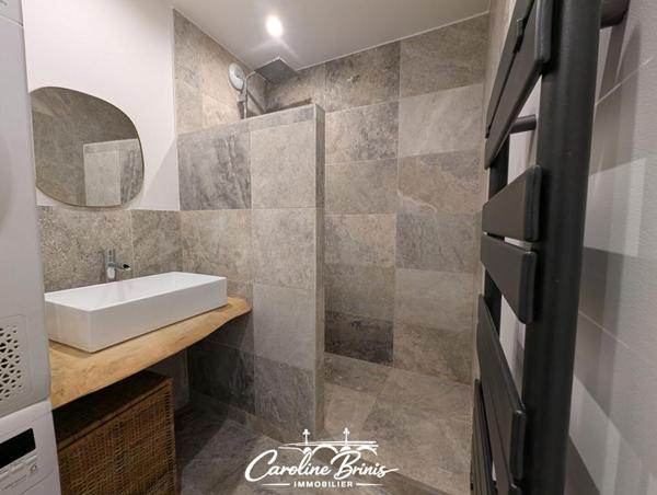 Appartement rénové avec jardin de 90 m² et piscine - Bordeaux St Genes/St Nicolas- T2 bis 60 m²