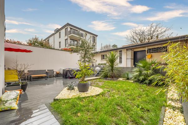 Maison 10 pièces 280 m²