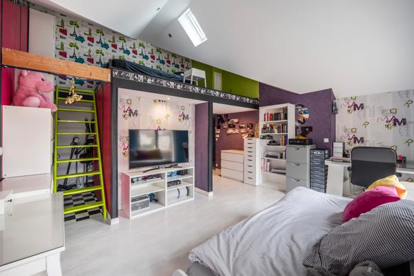 Maison 10 pièces 280 m²