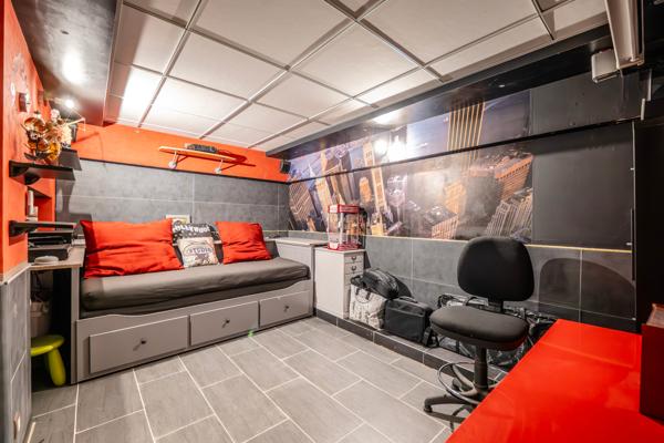 Maison 10 pièces 280 m²