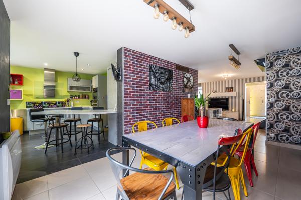 Maison 10 pièces 280 m²