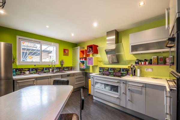 Maison 10 pièces 280 m²