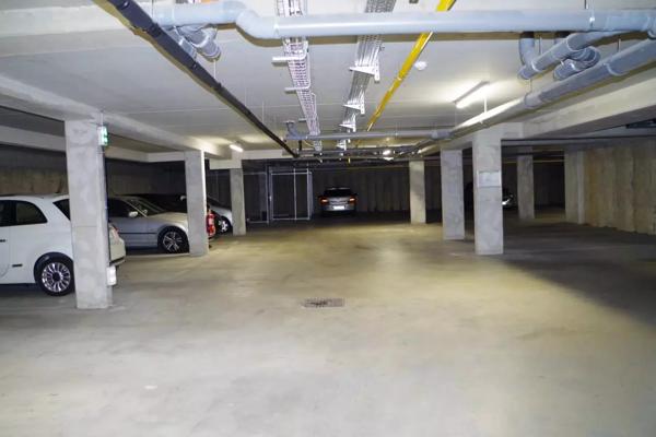 Vente immobilière : Parking à Toulouse  1 pièce  8 500 €- FLORENCE CARRÉ IMMO.
