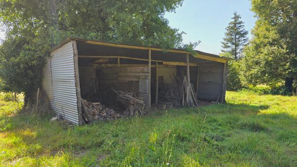 Maison en campagne avec hangars et terrain de plus d'un hectare