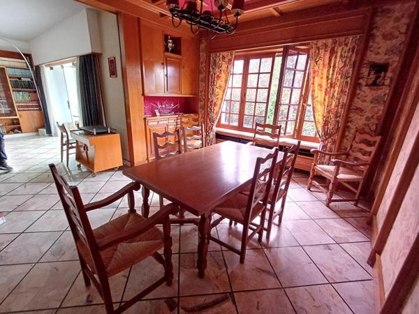 Belle maison d'architecte années 60 à rénover - Chalons En Ch. 160 m2 - 4 Chambres