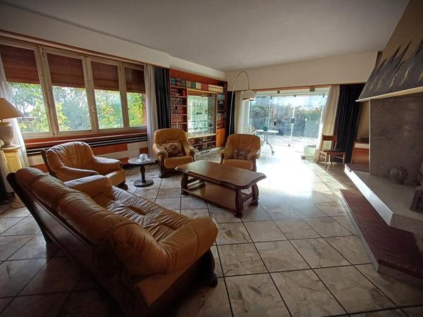 Belle maison d'architecte années 60 à rénover - Chalons En Ch. 160 m2 - 4 Chambres
