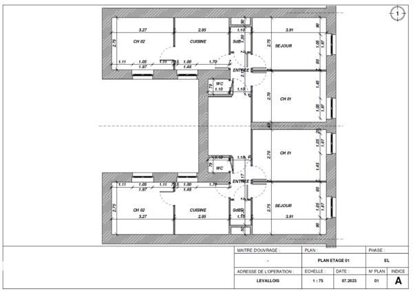 Immeuble entier - 15 logements et 2 locaux commerciaux