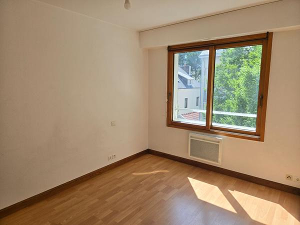 À VENDRE NANTES PROCE : Appartement T2 avec balcon, ascenseur et parking