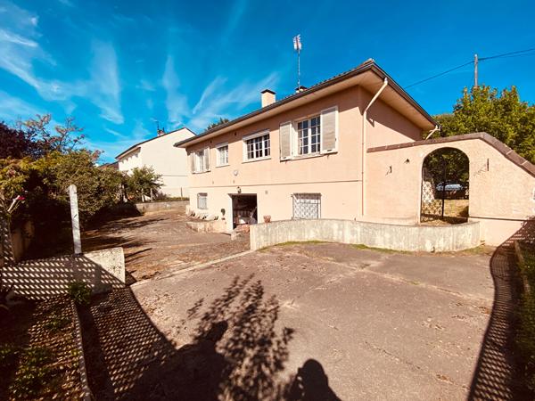 VENTE MAISON F4 SOUS SOL SEMI ENTERRE PREMILHAT Premilhat
