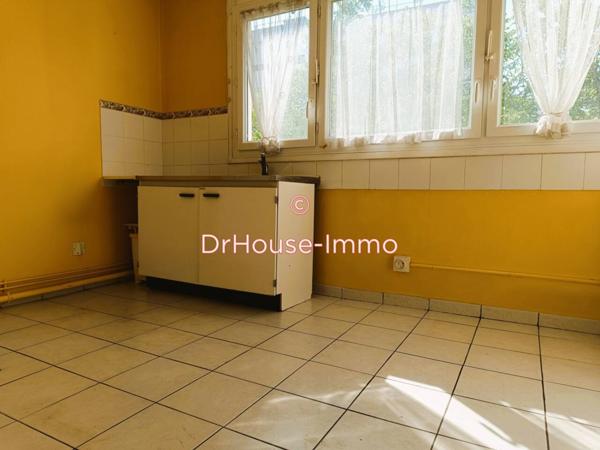 Appartement à louer 3 pièces de 66 m²