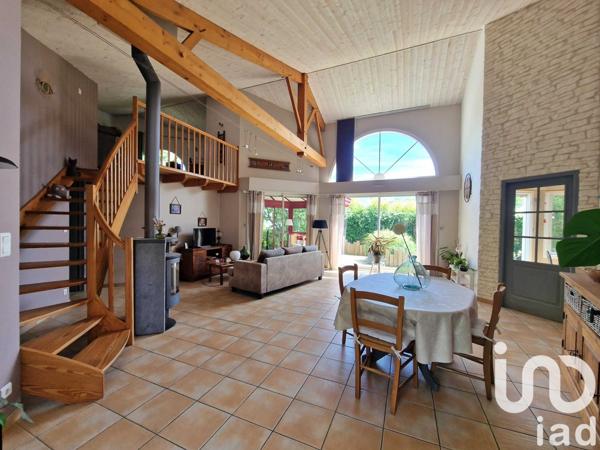 Maison à vendre 7 pièces 175 m² Le Poiré-sur-Vie