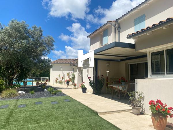 Maison La Flotte 6 pièce(s) 214 m2